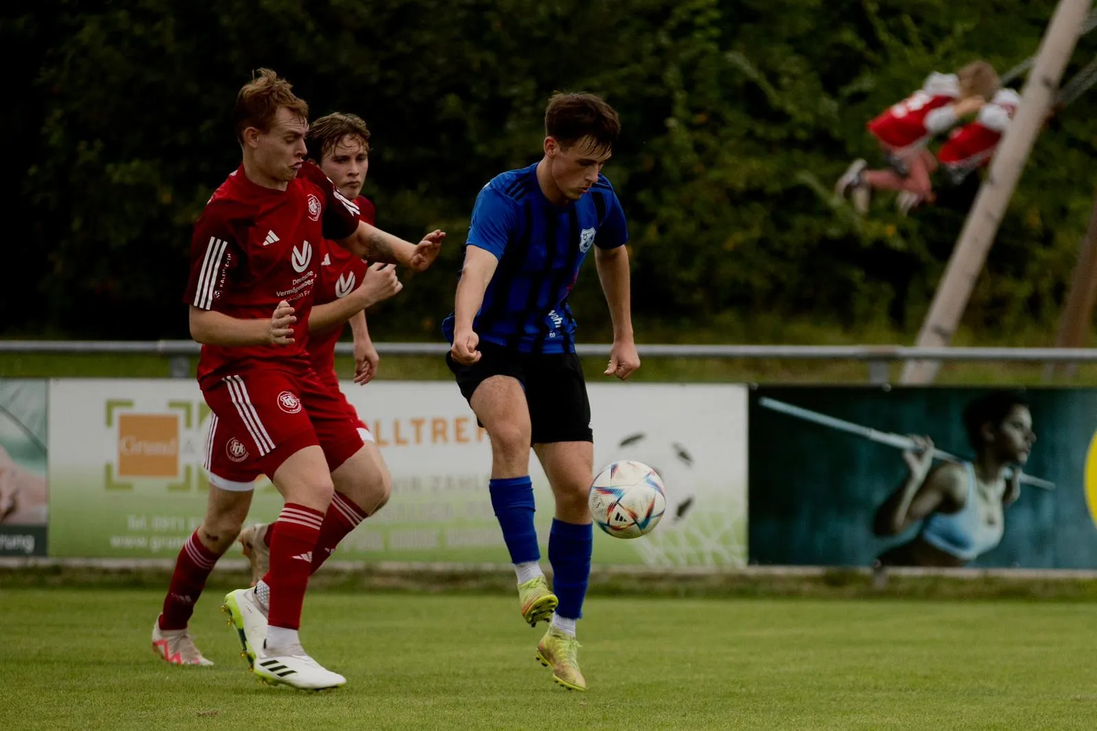 David bei der Ballannahme